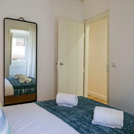 Hip Tailor Made Flat In Bairro Alto *