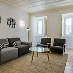 Hip Tailor Made Flat In Bairro Alto Lisboa