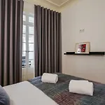 Hip Tailor Made Flat In Bairro Alto Appartement *